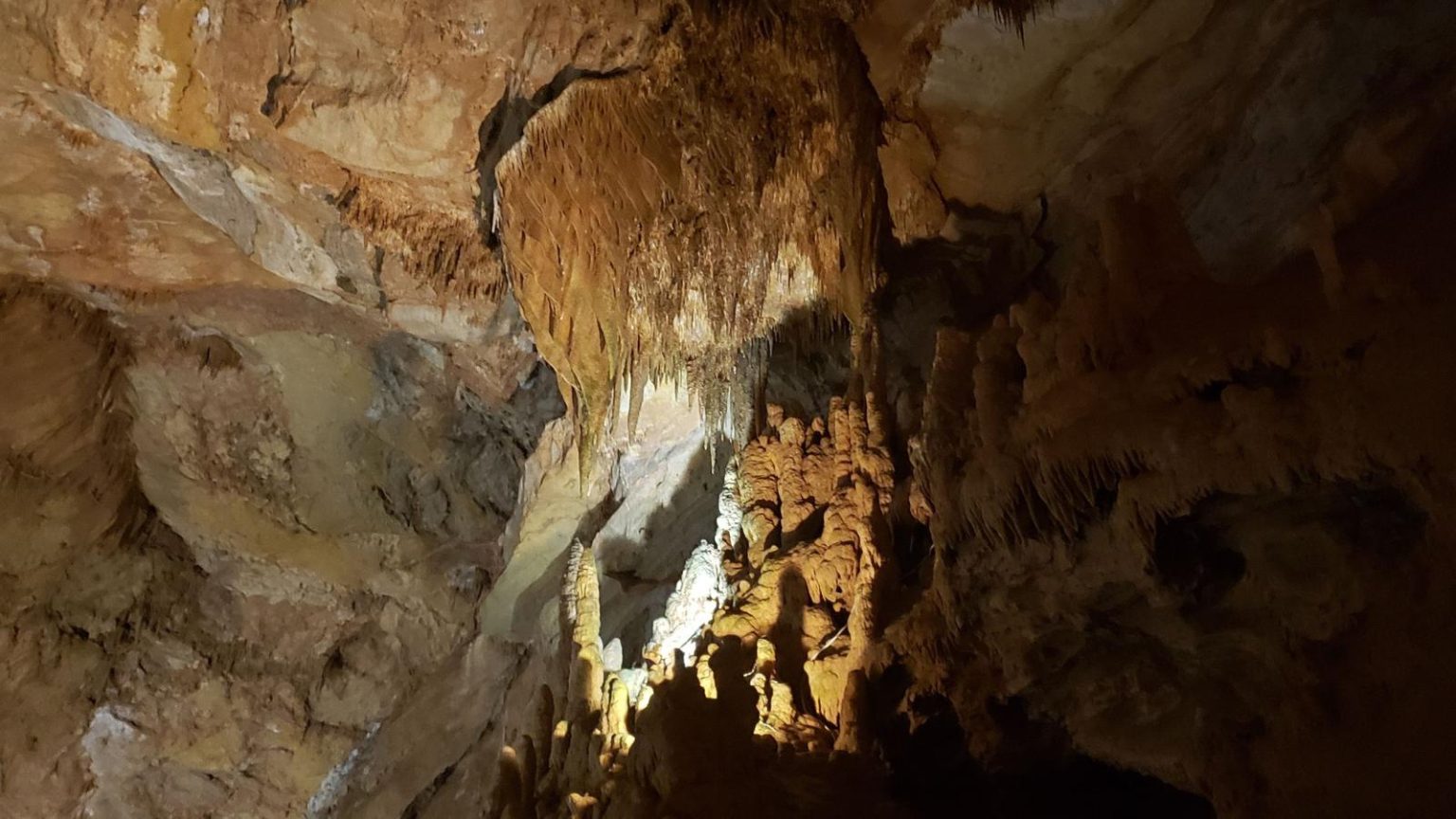 A Journey Into Tuckaleechee Caverns, TN: Underground Wonders