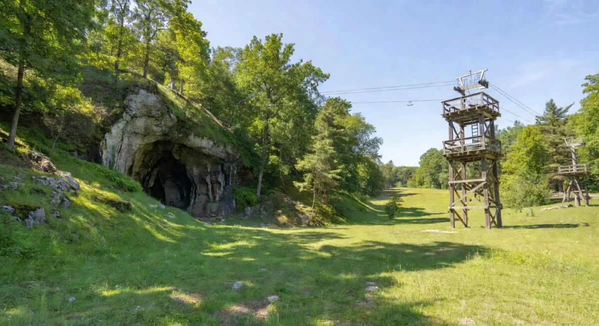 Howe caverns and zipline
